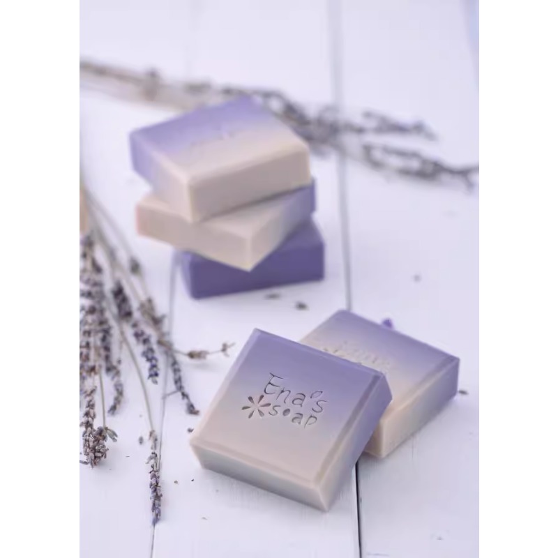 エッセンシャルオイルを使ったDIY香りの石鹸作りブック：ナナ - Soap Making Recipe Book のレビューと価格